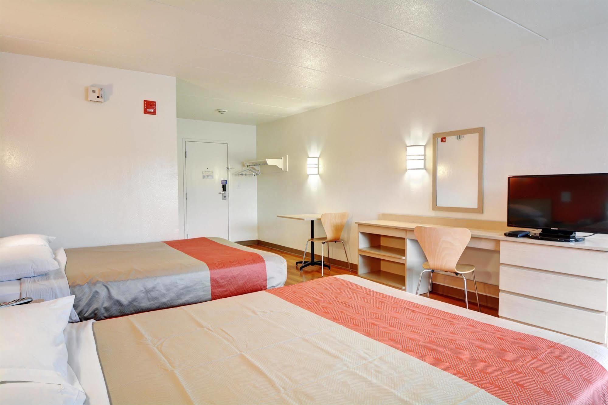 Motel 6-Seekonk, Ma - Providence East Exterior photo